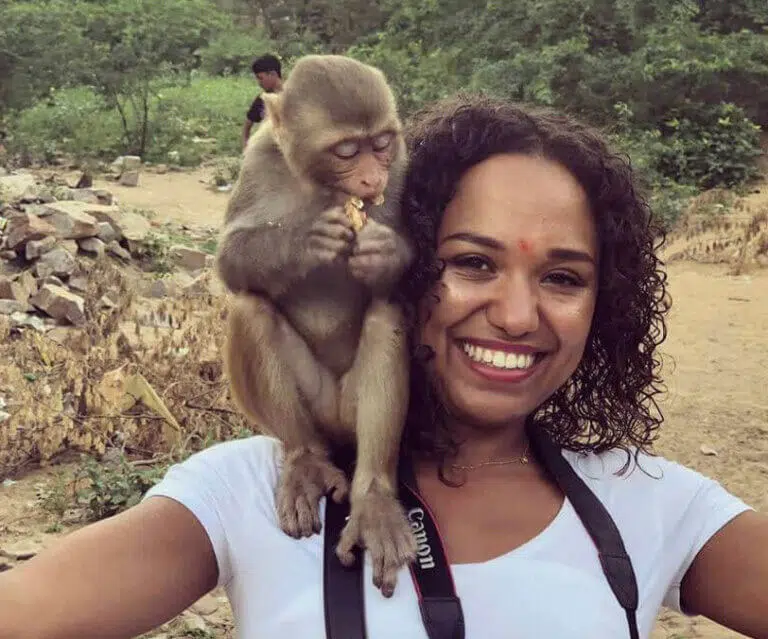 Customer with monkey